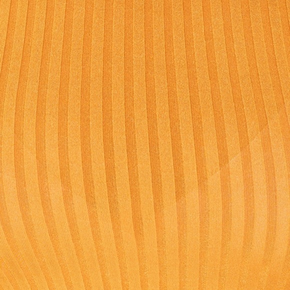 Crop Top Size 4 - Picture 6 of 8